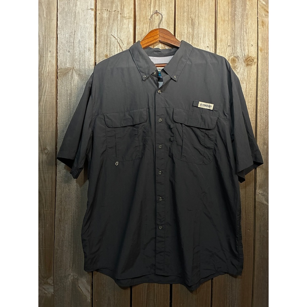 Magellan Outdoors Fish Gear Mens XL Gray Short Sleeve Fishing Shirt SGMGMF1610